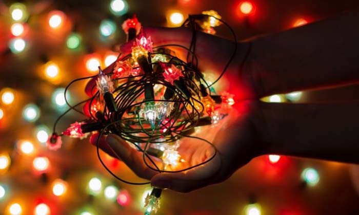 Decoração de Natal: seus enfeites luminosos estão instalados com segurança?  – O Diário do Vale